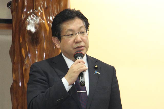 塚田一郎参院議員