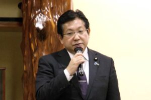 塚田参院議員の国交副大臣辞任について新潟2区の細田氏と鷲尾氏
