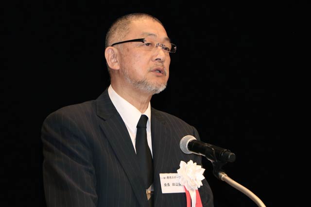 田辺良文新会長があいさつ