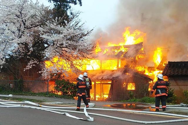 火災現場（読者提供写真）