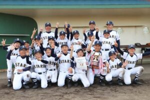 優勝した南小スターズ