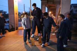 三条でことし2番目の26.2度 連休最後の雨の夜にてんぐの練習始まる