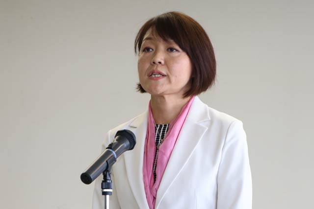 職員に訓示する藤田市長
