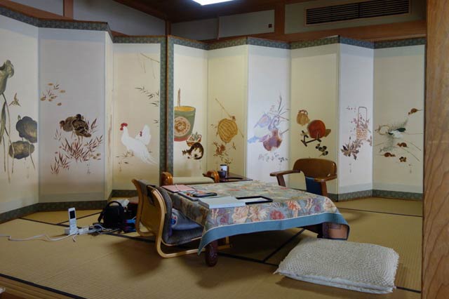かつて「屏風祭り」とも呼ばれた三条祭りなので屏風を飾って公開する家も