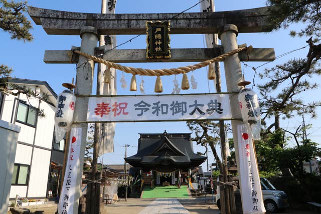 春季祭礼を待つ戸隠神社