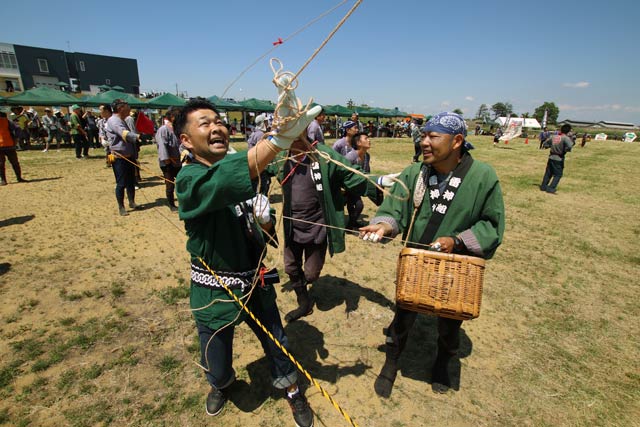 地上では激しい戦い