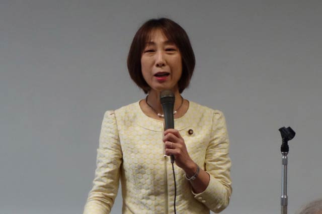 菊田真紀子氏