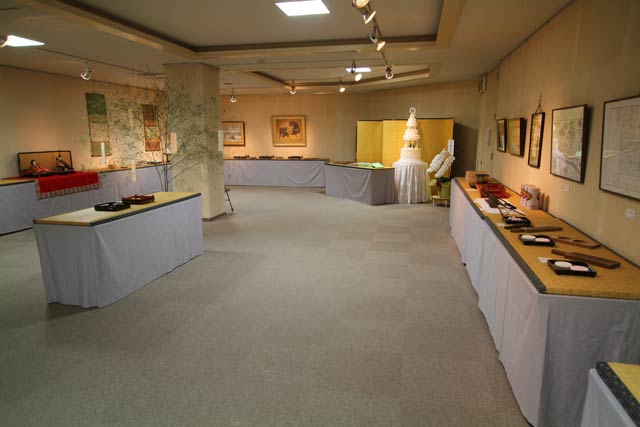 「ギャラリー山内堂」で開かれている企画展「たのしい菓子展～うのもりや148年の歩み」