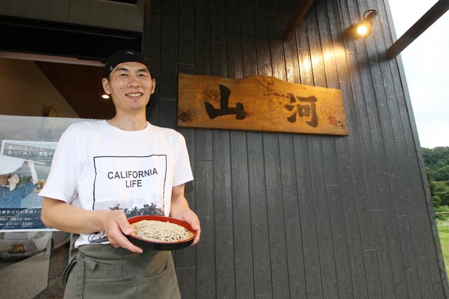 店主の中山さん