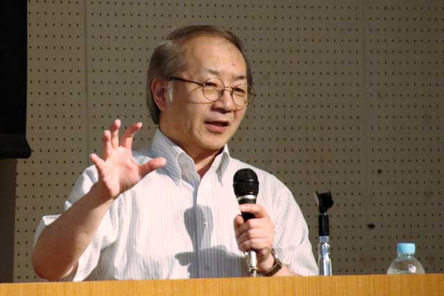 講演の講師の碓井教授