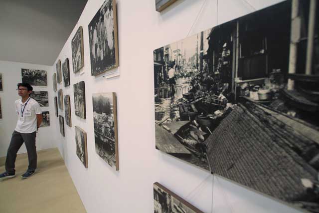 加茂川水害の記録写真の展示