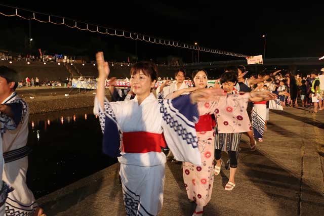 盆踊り