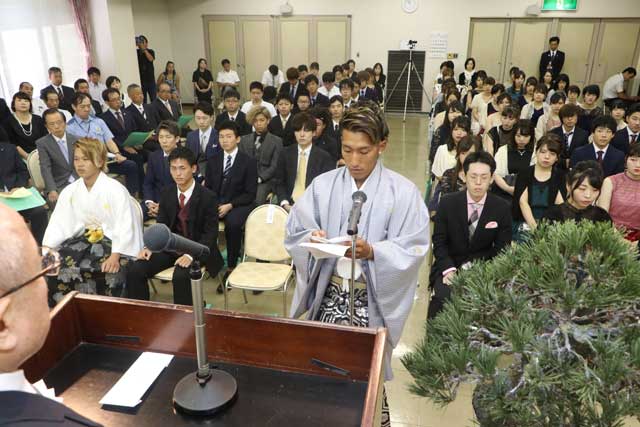 弥彦村成人式で謝辞を述べる竹野さん