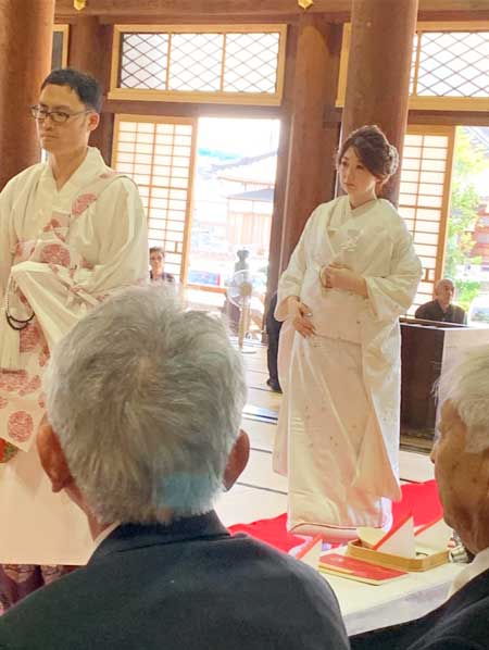 三条別院での結婚式のようす