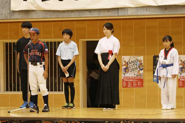 5人が決意表明