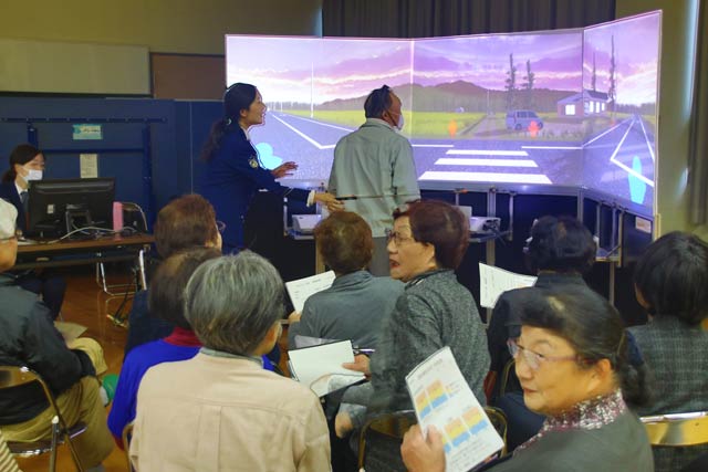 歩行環境シミュレーター「わたりジョーズ君」に挑戦