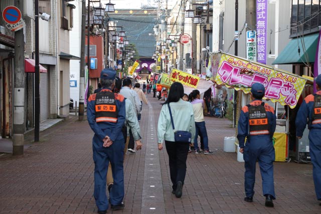わずか16店しか出なくなったお取り越し臨時露店市場