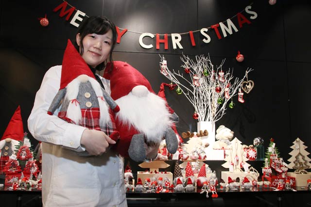諏訪田製作所ショップに登場したイタリアのクリスマスグッズののクリスマス・マーケット