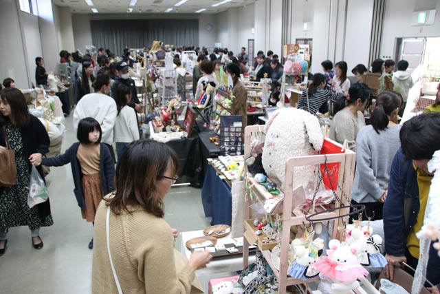 三条商工会議所で開かれる「カントリー＆クラフトフェスタVol.24」
