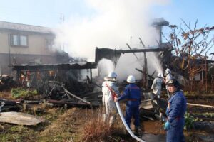 田上の梅林公園付近で住宅1棟が全焼
