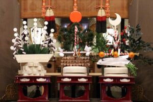 150年ぶりに復活した弥彦神社の三光之飾