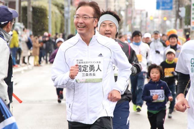 国定市長も快走