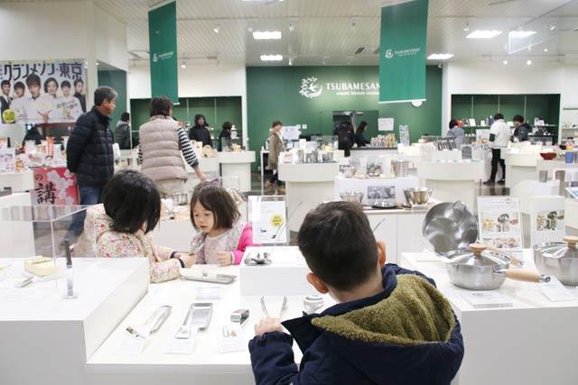 燕三条Wingの新春初売り