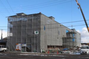 建設工事中の「クレスト石上」