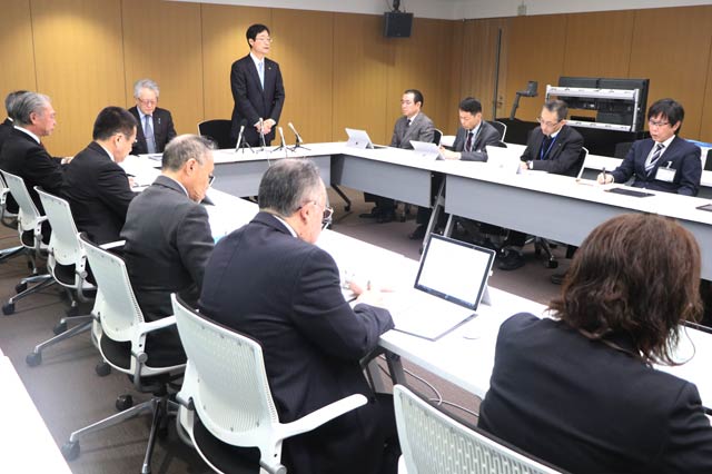 臨時部長会議