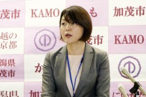 加茂市小中の休校は3日からに前倒し 公共施設閉館 小学生以下にマスク60枚配布
