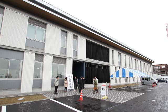 校舎正面