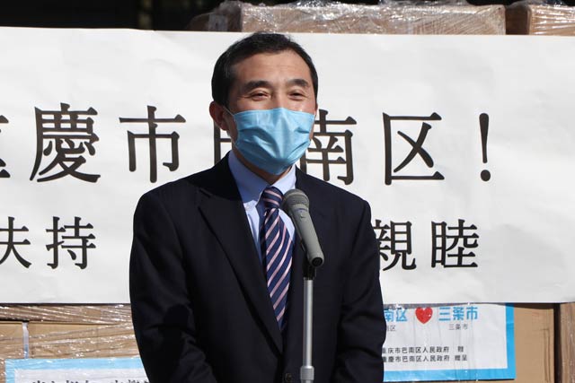 中国駐新潟総領事館の殷副総領事