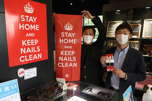 諏訪田製作所の「STAY HOME AND KEEP NAILS CLEAN」のポスターや手ぬぐい