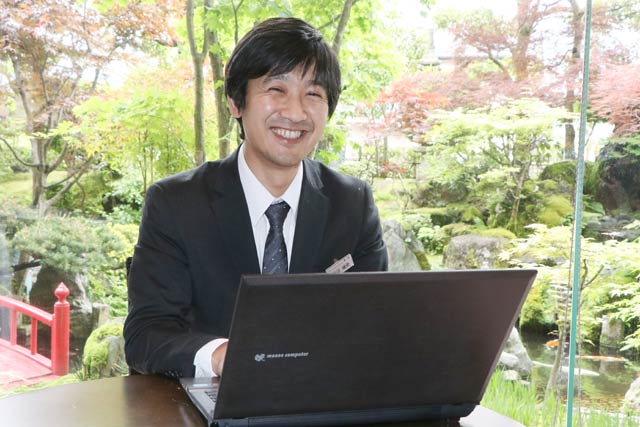 リモート結婚式のプランを始めた「ザ・ガーデンテラス おゝ乃」の田辺チーフマネージャー