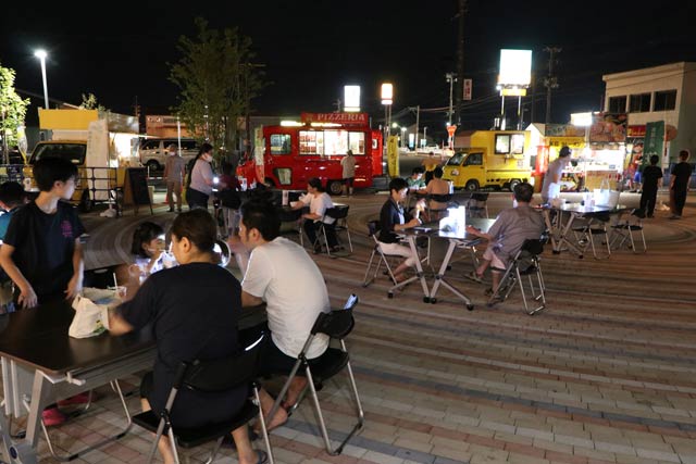 縁日＆クラフトビアガーデン in 体育文化会館