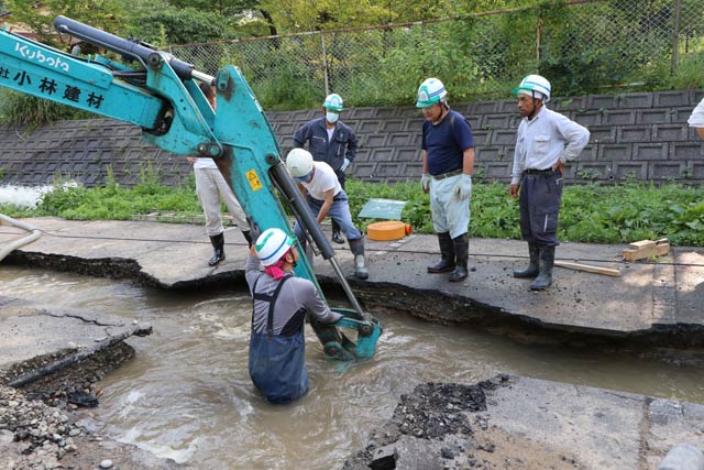 本管破損の現場