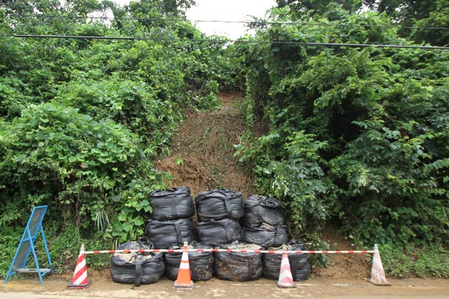 渡部の土砂崩れ現場