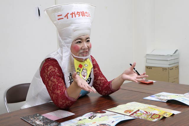 営業戦略室の担当から三条市の魅力を学ぶ