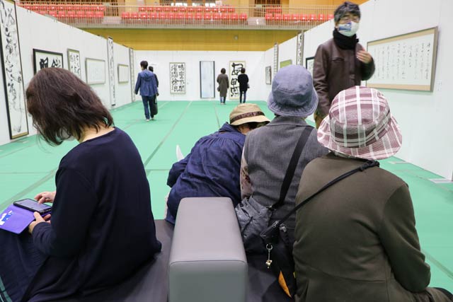 第16回三条市美術展の会場の様子