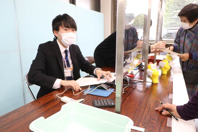 三条市役所第二庁舎の期日前投票所