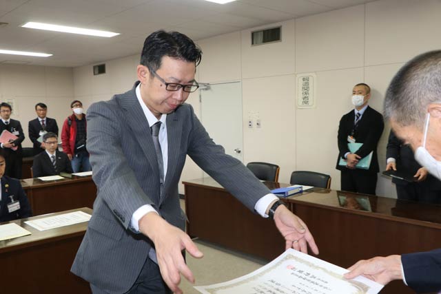 市議選当選の藤家氏