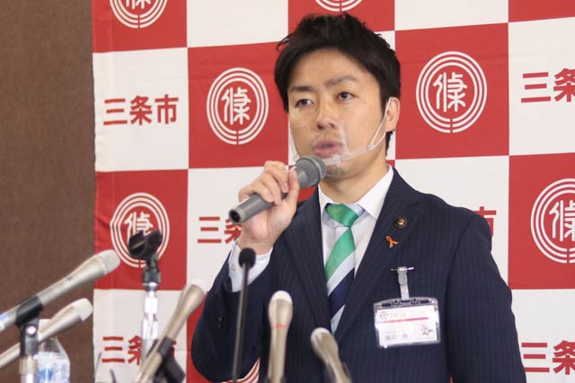 市長になって初めての記者会見の滝沢市長