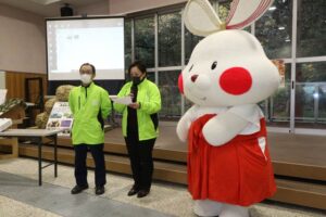 「やひこ温泉 開運マルシェ」のオープニングセレモニー