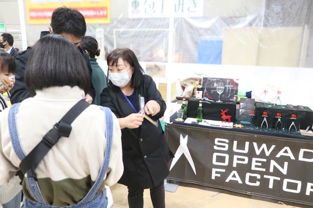 ニッパー型つめ切りで知られる諏訪田製作所が初めて出店