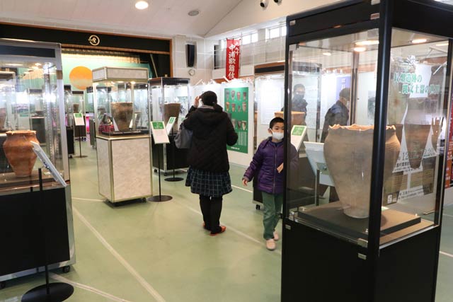 令和2年度さんじょう遺跡物語展示会 『長畑遺跡の縄文土器の世界』