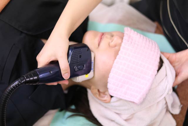 HIFU（ハイフ）でリフトアップ