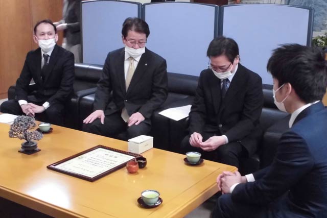 三条市歯科医師会が三条市長を表敬