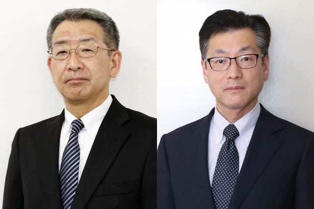 左が福祉保健部長兼社会福祉事務所長に異動の佐藤和明健康づくり課長、右が議会事務局長に異動の本間一成人事課長