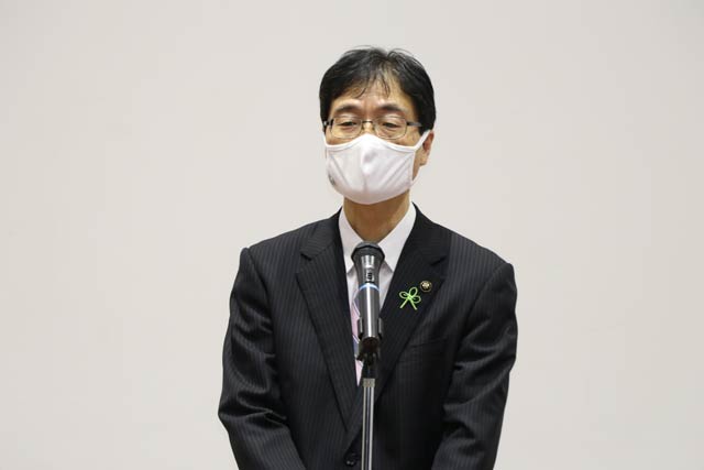 訓示を述べる鈴木市長