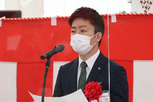 滝沢三条市長